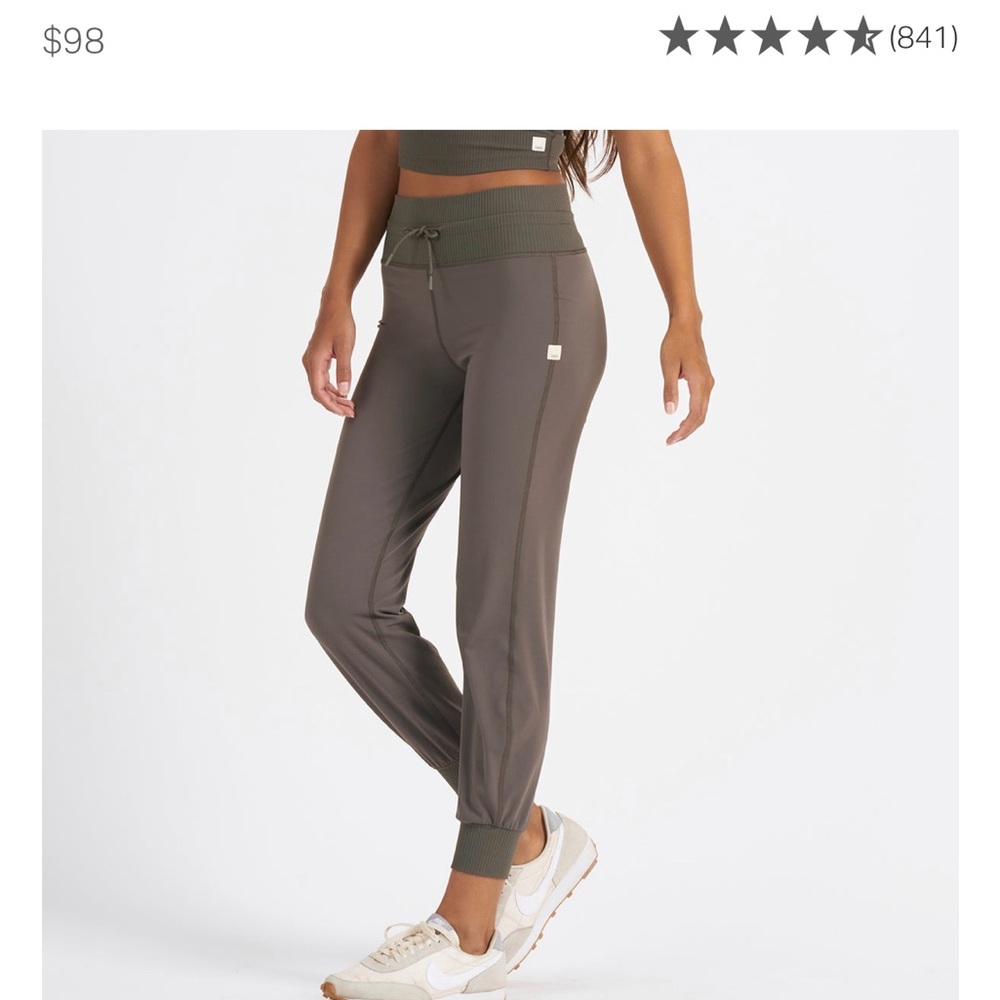 Vuori Daily Jogger